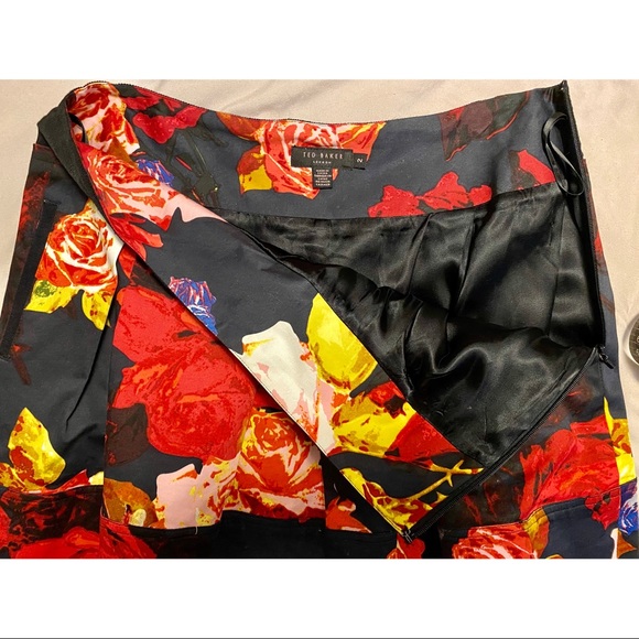Ted Baker Floral Mini Skirt - Picture 5 of 5